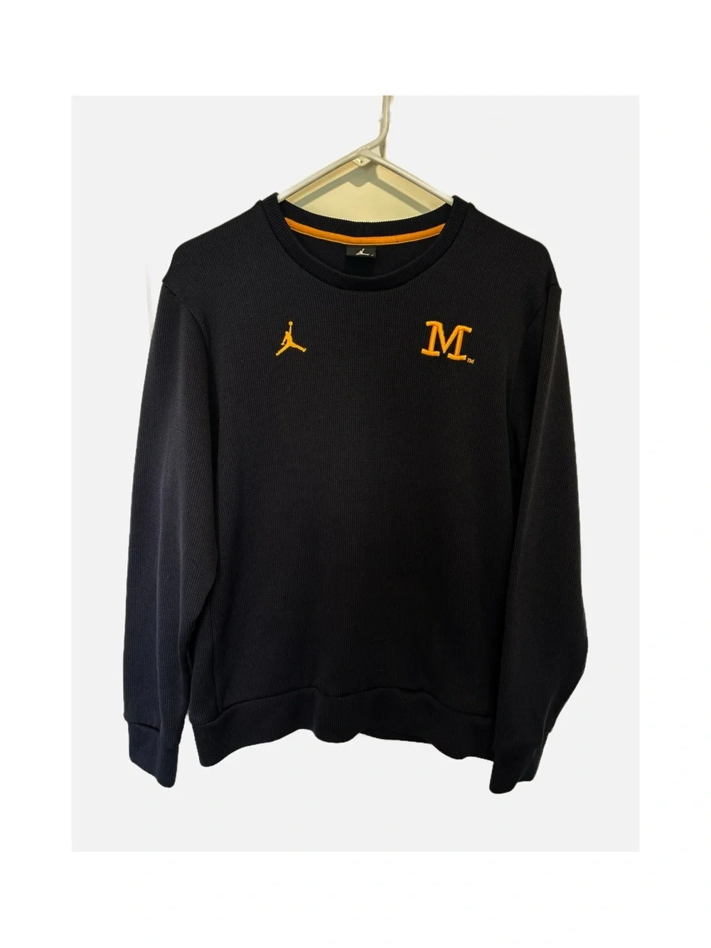 Jordan Men’s Black Crewneck Sweater Michigan logo Accent